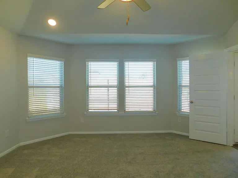 14017 Earlham St — Photo 12