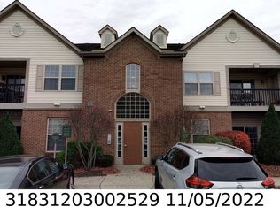 758 Hidden Springs Dr, Lewis Center, OH 43035