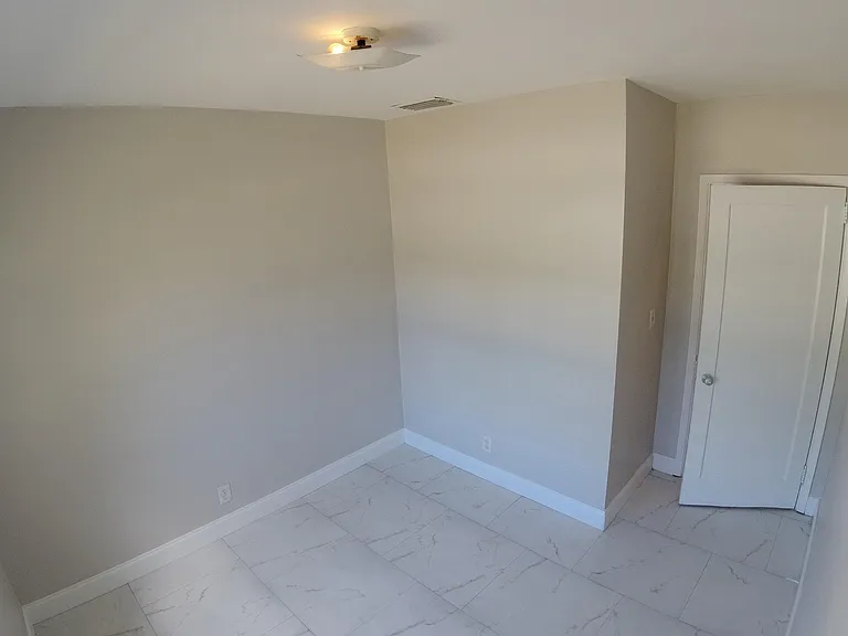 2119 Northridge Rd — Photo 12