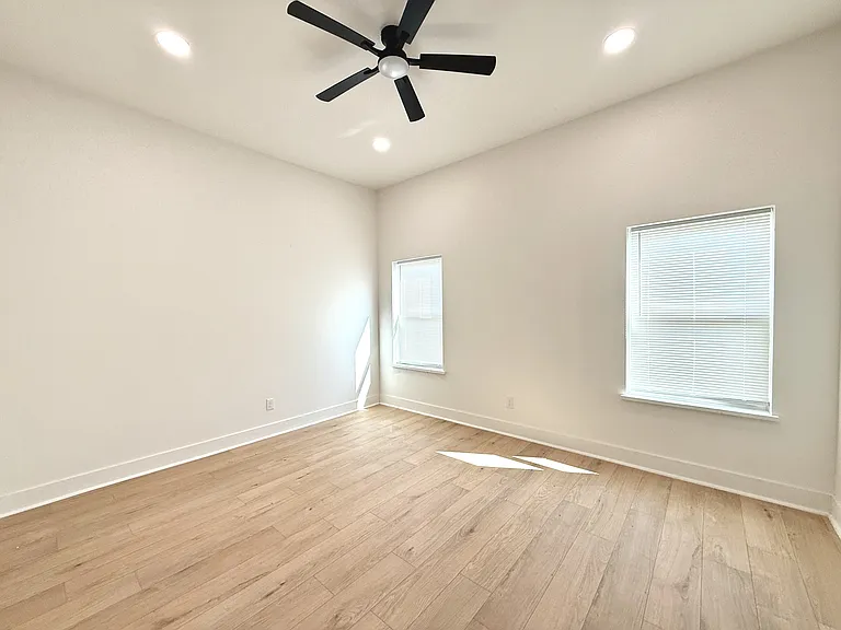 919 S Franklin Dr — Photo 8