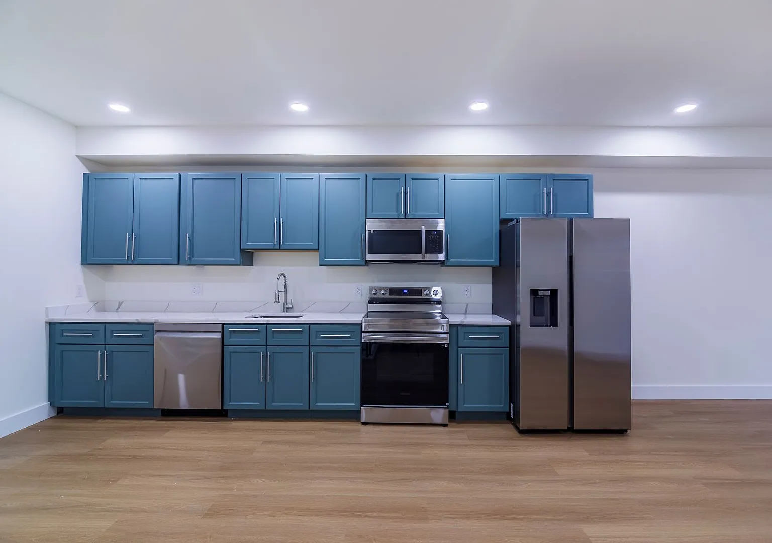3956 Parrish St — Photo 3