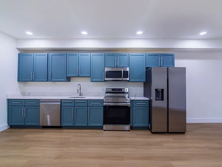 3956 Parrish St — Photo 3