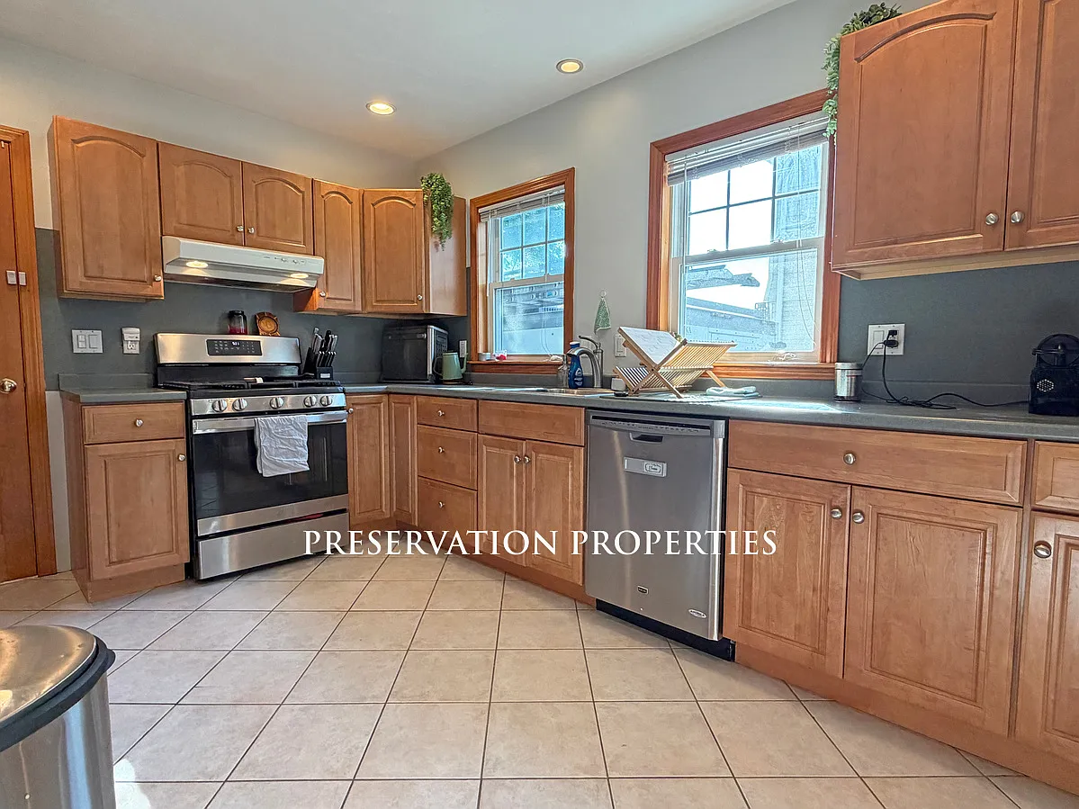 19 Milton Ave — Photo 1