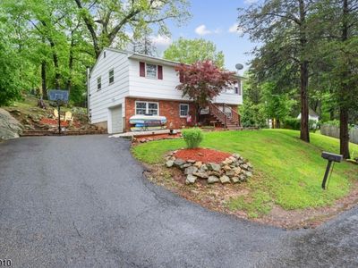8 Hillside Terrace, Andover, NJ, 07821