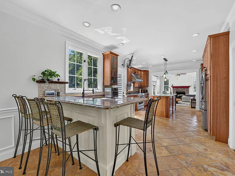 380 Clagett St SW — Photo 12