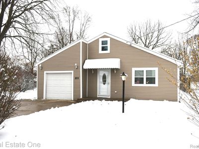825 Ferley St, Lansing, MI, 48911