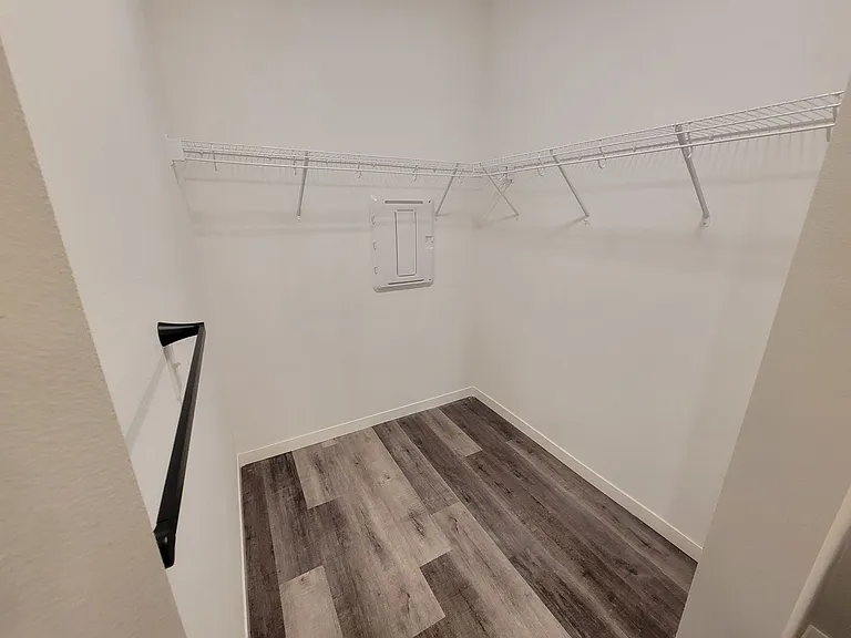 Northern Lights Apartments — Photo 42