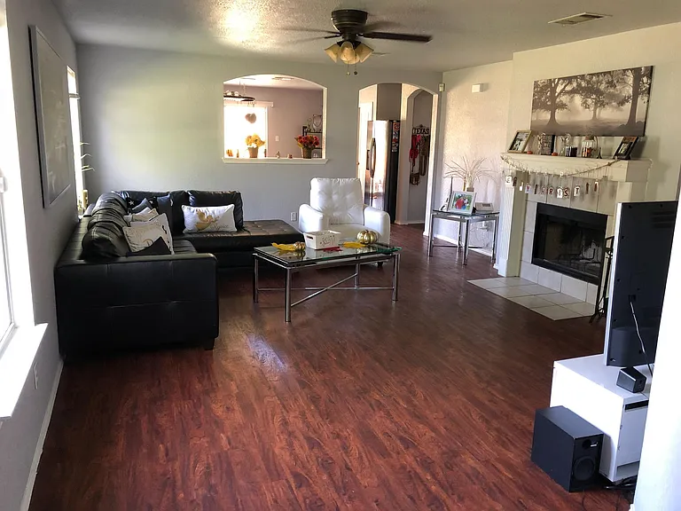 4013 Eagles Nest St — Photo 3