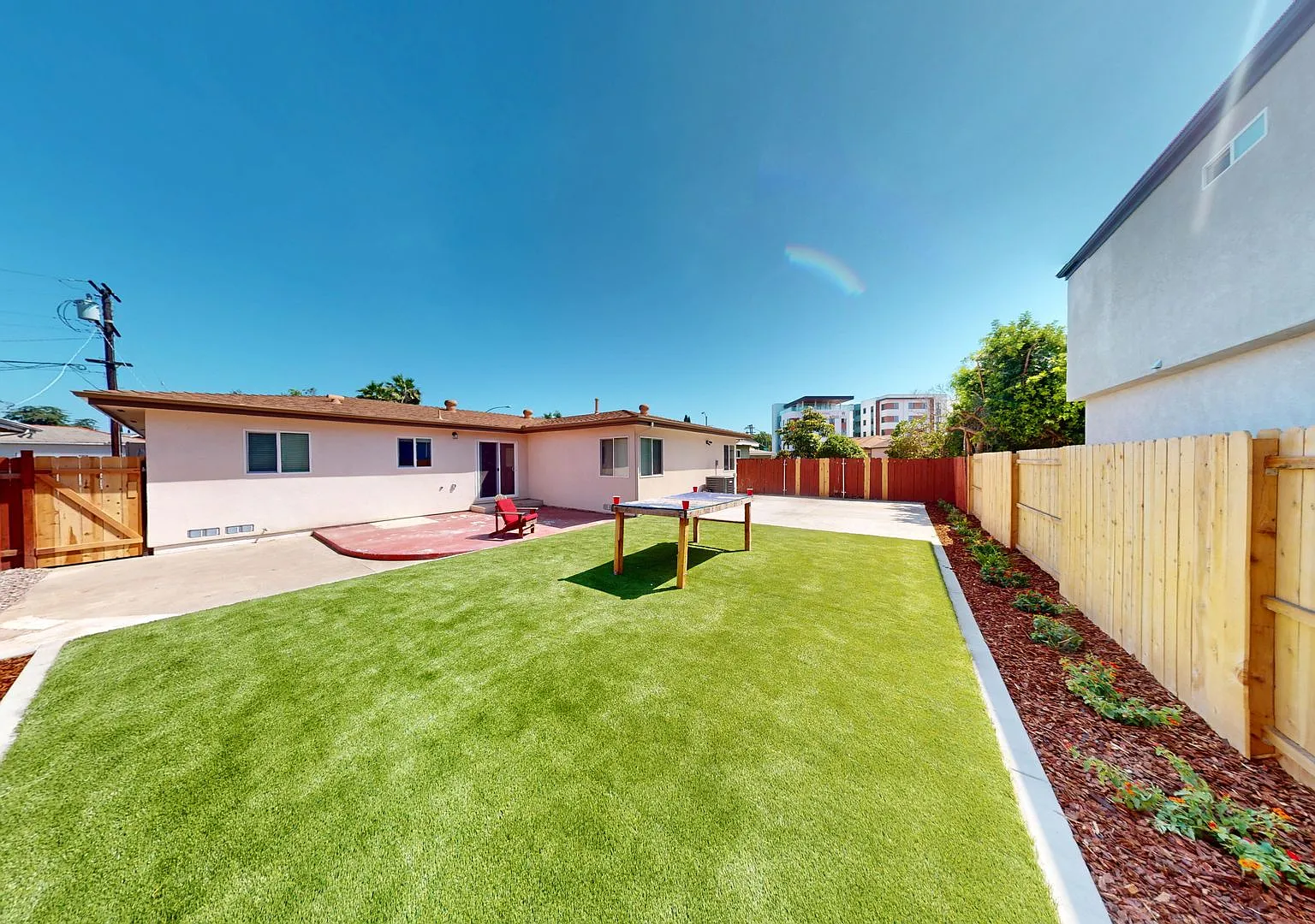 Renovated in 2025, 6 bed house on 63rd! — Photo 1