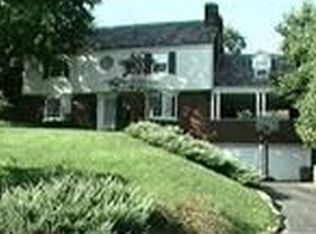 1039 Blackridge Rd, Pittsburgh, PA 15235