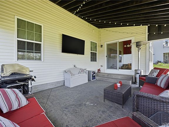 3rd image of 5067 Woodway Ct