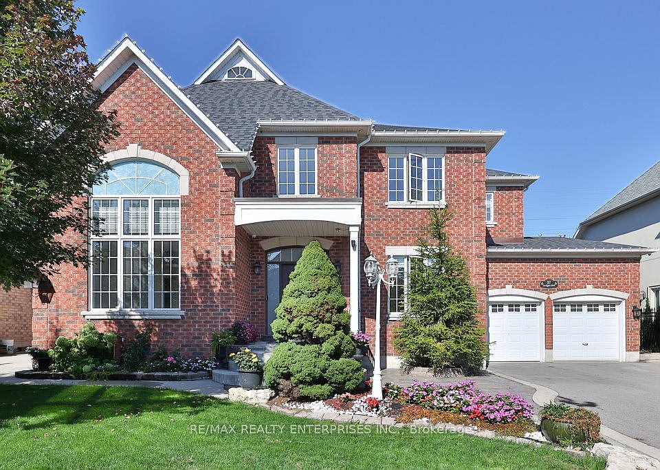 1st image of 37 Castlegate Blvd