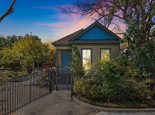 1715 Bismark St, Houston, TX 77007