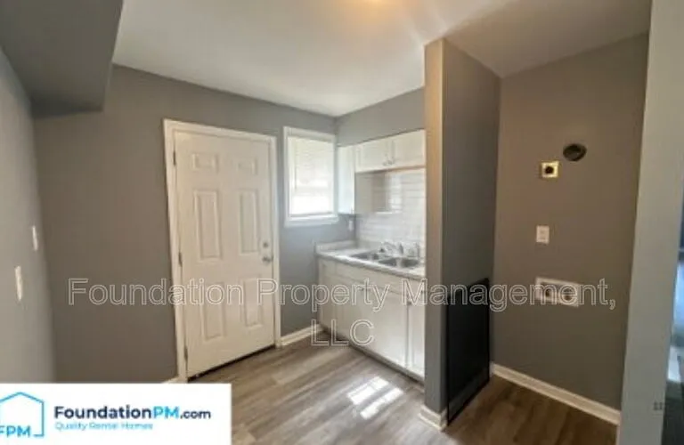 3105 Yale Ave — Photo 4