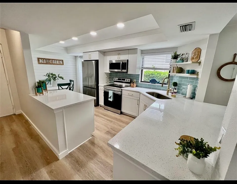 2 bed, 1065 sqft, $2,800 — Photo 4