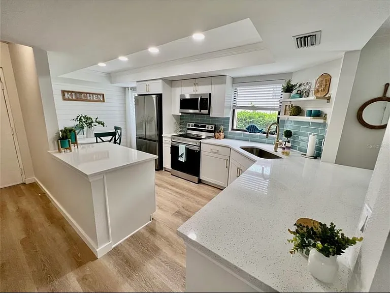 7203 Curtiss Ave #1A — Photo 4