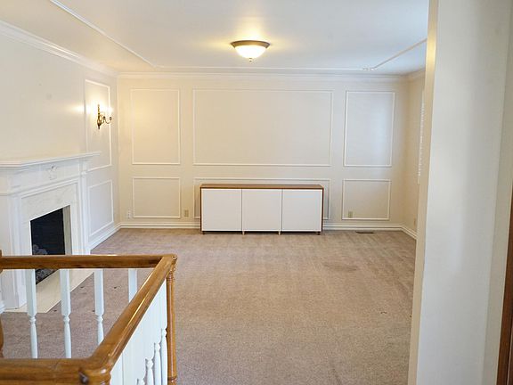 4th image of 3225 E Alta Hills Dr