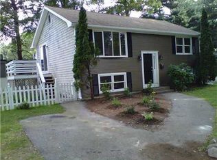 4 Columbus Ave, Barrington, RI 02806