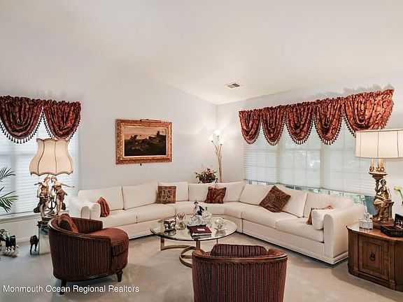 5th image of 1504 Cloverdale Ct