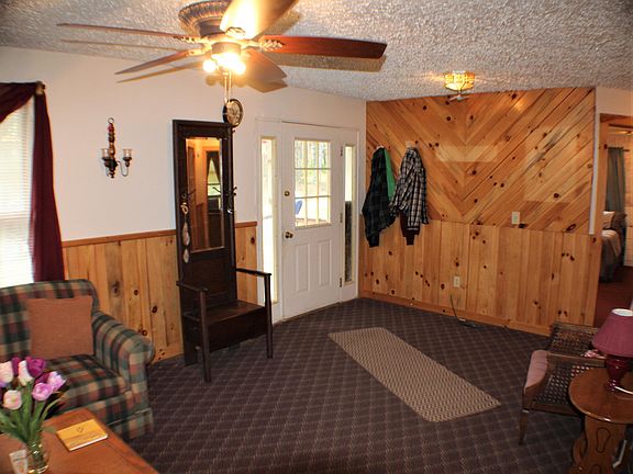 5th image of 5 Retreat Dr