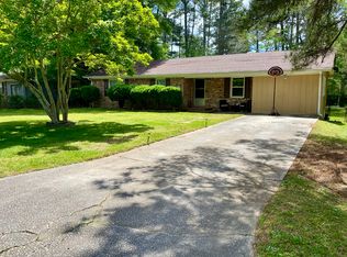 781 Robin Dr SE, Conyers, GA 30094