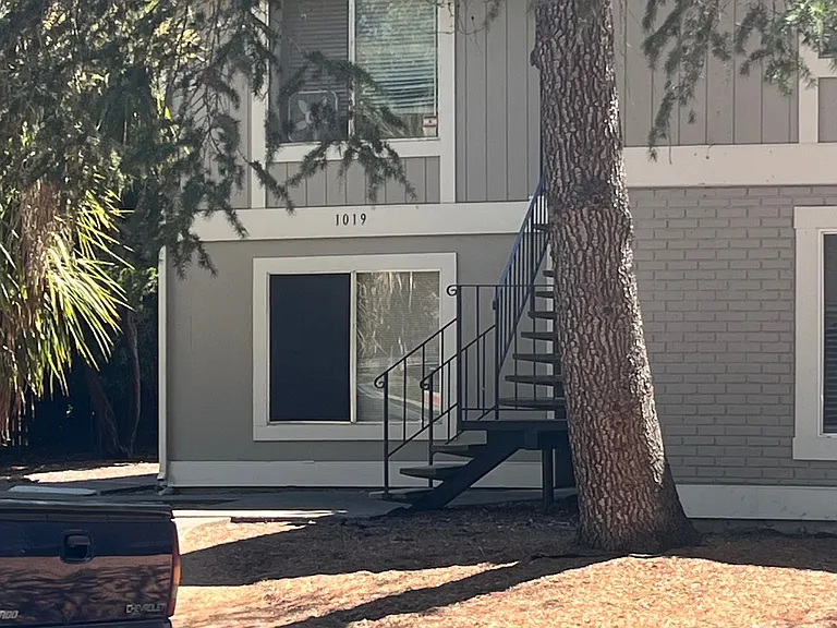 1019 Civic Center Dr #D — Photo 5