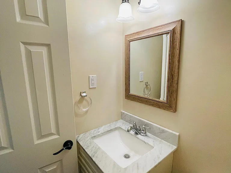 7 Liberte Ln — Photo 10