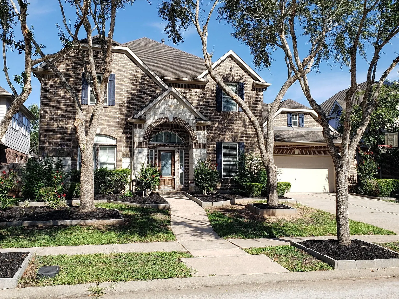 4 bed, 3.5 bath, 3624 sqft, $3,250 — Photo 3