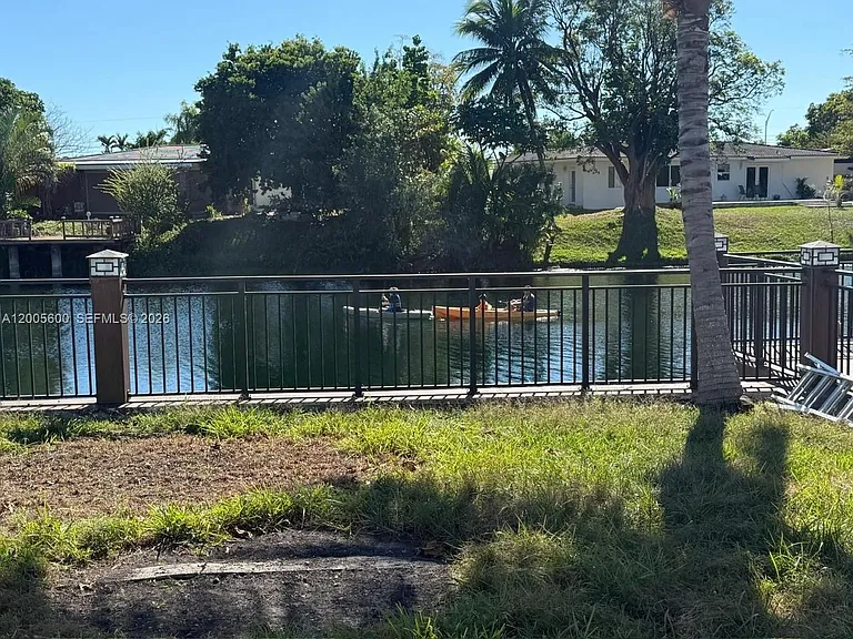 13412 SW 68th Ter — Photo 9