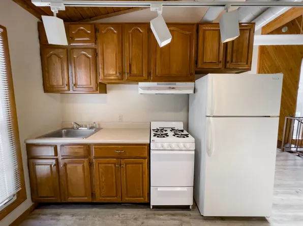 2604 W Ethel Ave, 2604 W Ethel Ave #1/2, Muncie, IN 47303