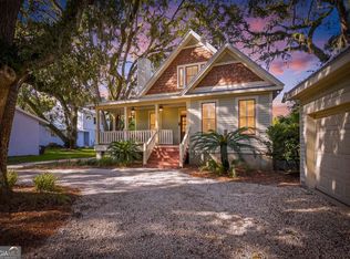 104 Youngwood Dr, Saint Simons Island, GA 31522