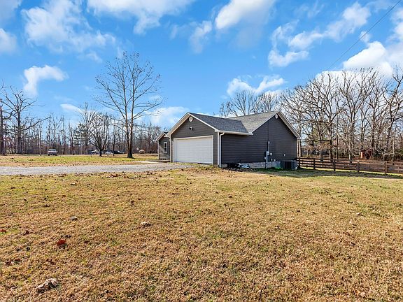4th image of 103 Heritage Hills Ln