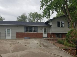 6809 Chesterfield Ct, Colorado Springs, CO 80911