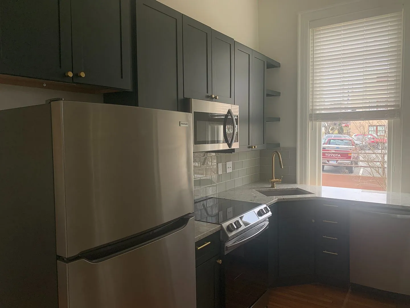 1000 Court Street — Photo 1