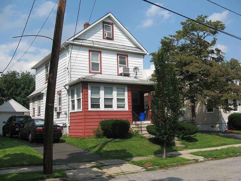 1st image of 144 Lakeside Dr