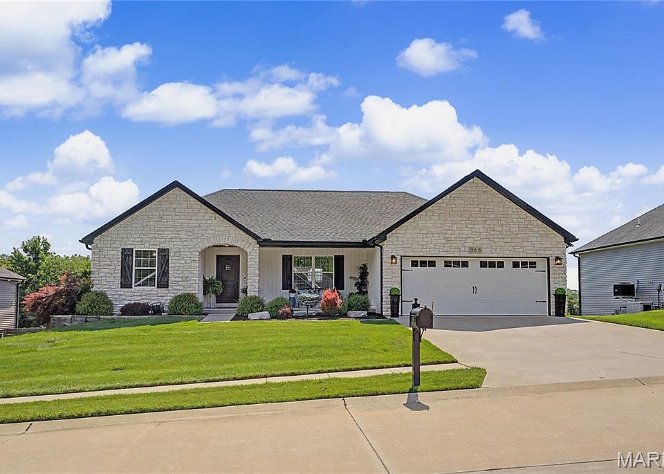 1st image of 968 Lochinvar Ln