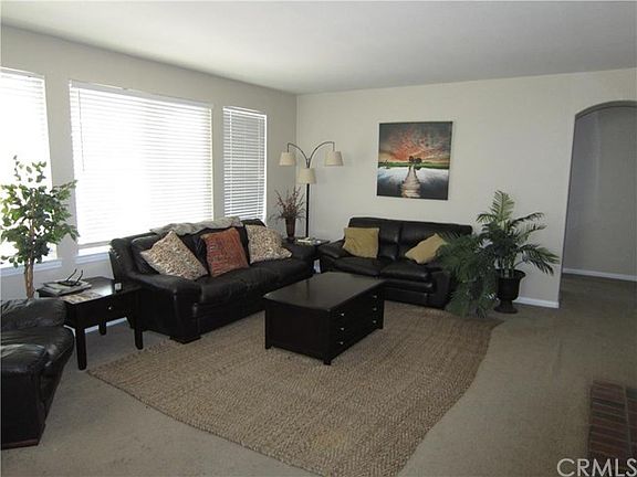 3rd image of 36881 Doreen Dr