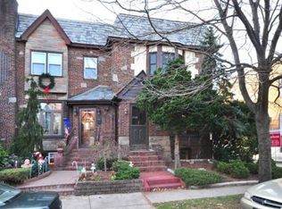 4544 215th Pl, Bayside, NY 11361