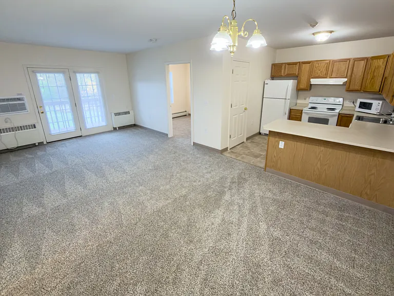 Seneca Pointe — Photo 5