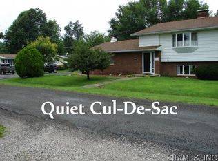 7 Meadowlark Dr, Benld, IL 62009