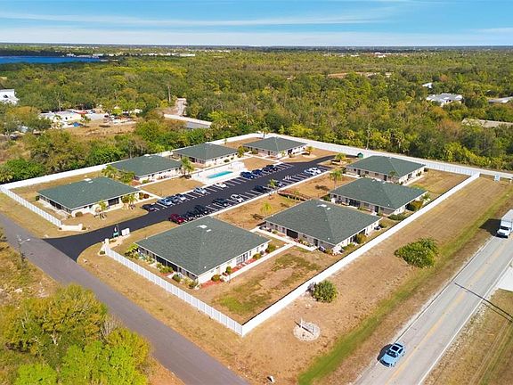 4th image of 24540 Harborview Rd APT F1