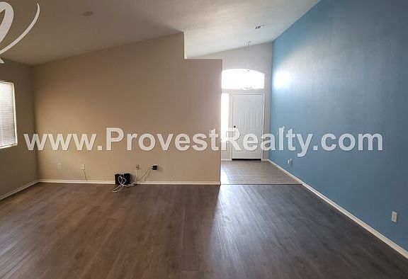 5th image of 14824 Iris St