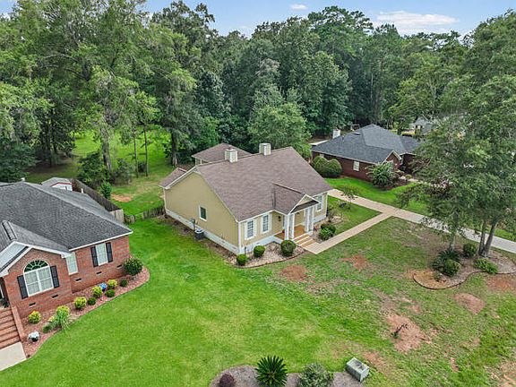 3rd image of 3702 Castle Pines Ln