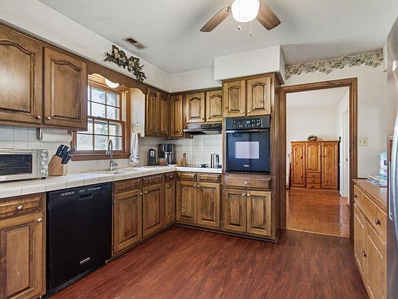 5th image of 4121 Shepard Rd