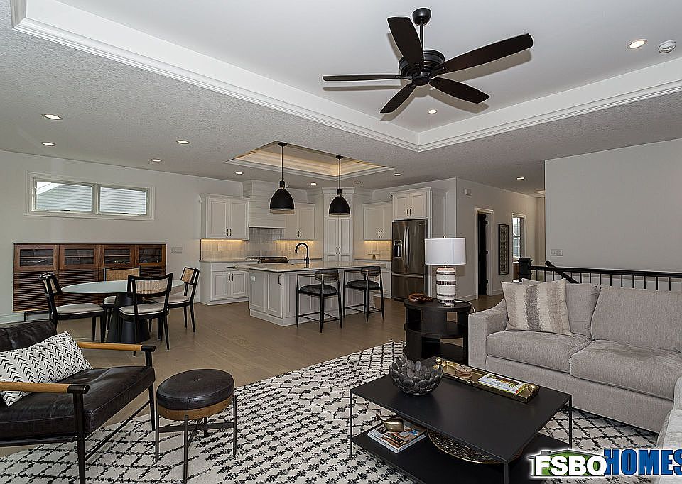 5188 S Richmond Cir, Bettendorf, IA 52722 Zillow