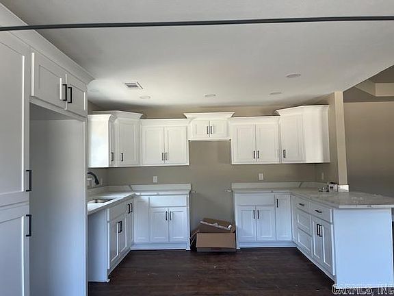 5th image of 9635 Perry Rd