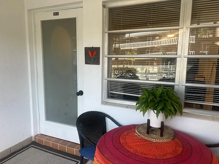 181 NE 14th Ave #20A — Photo 13