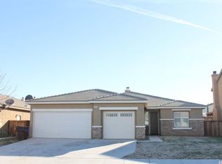 11875 Iverson St, Victorville, CA 92392