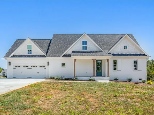 111 Arrow Glenn Ct, Advance, NC 27006