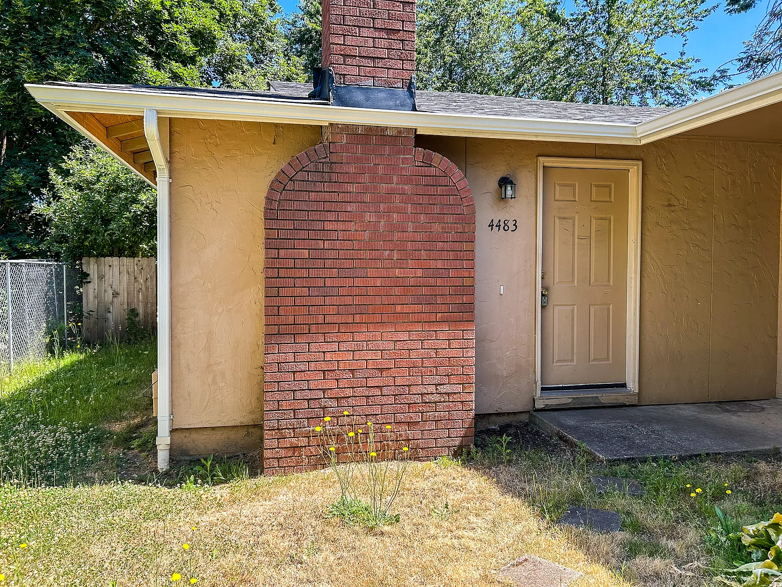 2 bed, 800 sqft, $1,525 — Photo 2
